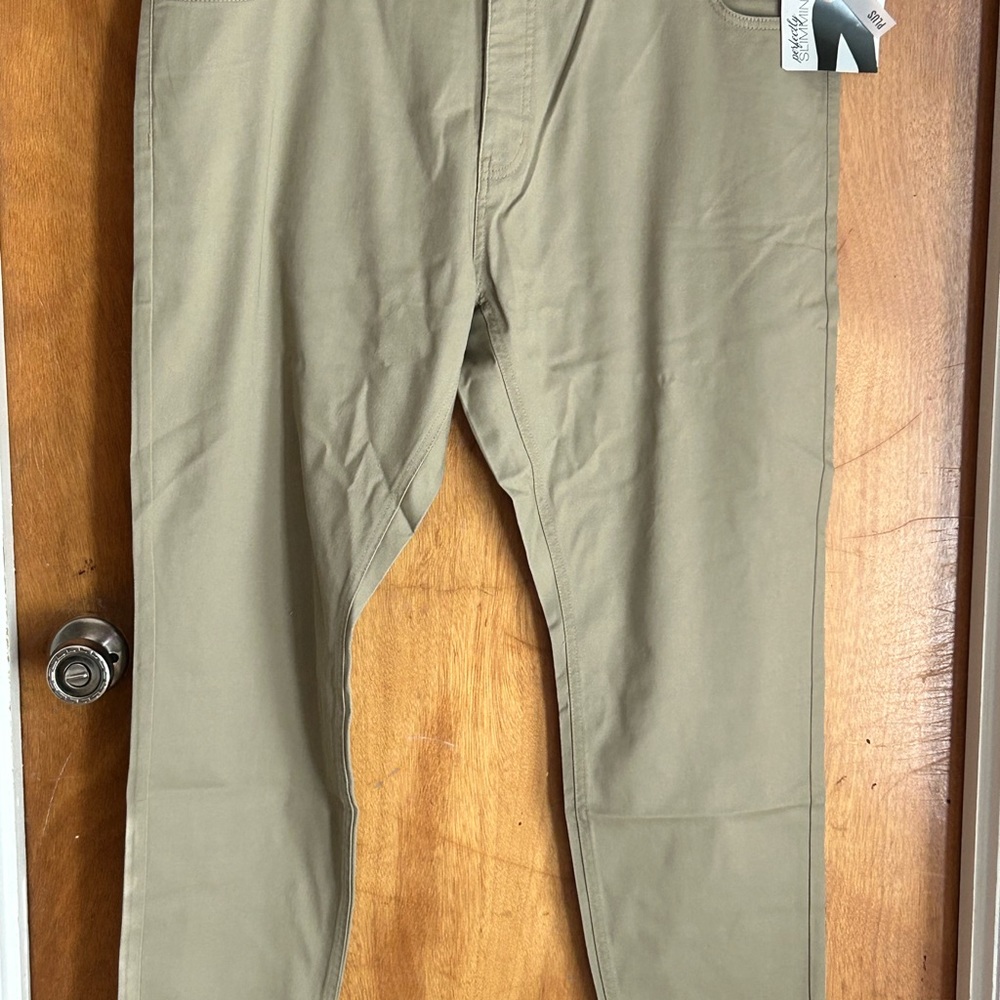 Dickie Slimming khaki pants